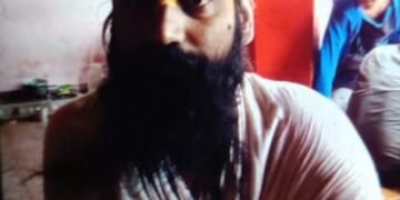 नहाते समय यमुना में डूबा साधु रेस्क्यू अभियान जारी