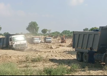 खनन अधिकारी के हस्तक्षेप के बाद रोका गया मानक विहीन तरीके से किया जा रहा खनन