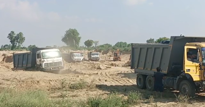 खनन अधिकारी के हस्तक्षेप के बाद रोका गया मानक विहीन तरीके से किया जा रहा खनन