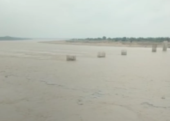 चंबल नदी में कोटा बैराज से छोड़ा गया भारी मात्रा में 1 लाख 25 हजार क्यूसेक पानी