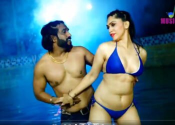 गुरु ने किया मर्यादा को तारतार ,बना दिया सेक्सी वीडियो अलबम,फिर क्या हुआ देखें  ?