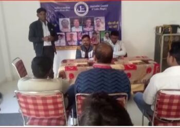 जर्नलिस्ट काउंसिल ऑफ इंडिया (रजि) के मंडल संयोजक आगरा मंडल ने आगरा जनपद के पत्रकार बंधुओं की एक मीटिंग आयोजित