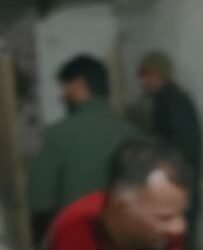 दुकान के अंदर शराब पिलाने की नहीं है कोई अनुमति बावजूद इसके दुकान में शराबियों का लगा रहता है जमावड़ा