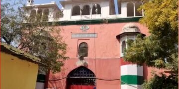 आगरा कारगर में मिला हाल ही में ट्रांसफर हुए जेल वॉर्डन अरुण कुमार का शव