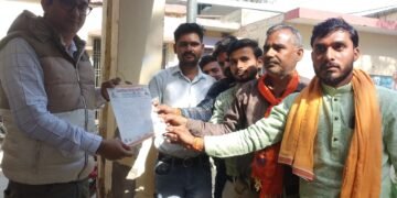 मितौली के ग्राम हरिहरपुर में धम्म कथा में हिंदु देवी देवताओं पर अभद्र टिप्पणी को लेकर केसरिया हिंदू वाहनी ने उपजिलाधिकारी को सौंपा ज्ञापन …