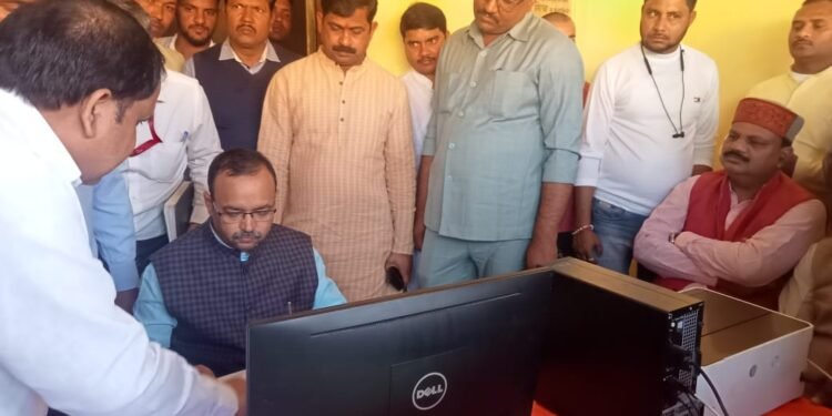 लखीमपुर खीरी बूथ संख्या 59 प्रधानमंत्री जी का “मन की‌ बात” कार्यक्रम प्रसारित हुआ