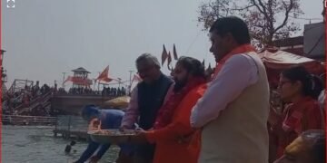 हरिद्वार हर की पैड़ी पर विश्व हिंदू सनातन स्वाभिमान ट्रस्ट  पूजन और दुग्ध अभिषेक