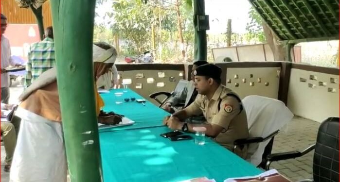 जिलाधिकारी एवं पुलिस अधीक्षक खीरी की अध्यक्षता में “थाना समाधान दिवस” का आयोजन