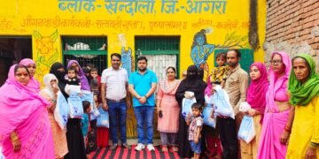 विकास खण्ड खंदौली की ग्राम पंचायत खंदौली के प्राथमिक विद्यालय मे स्थित आगनवाड़ी केंद्र २ पर बाल विकास परियोजना विभाग खंदौली द्वारा पुष्टाहार वितरण कराया गया