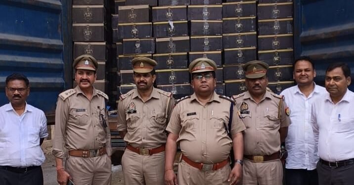 हापुड़ पुलिस के हाथ लगी बड़ी सफलता,50 लाख रुपए कीमत की शराब की बरामद