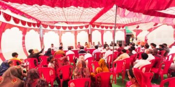 कार्यालय पर क्षेत्र पंचायत खंदौली की बैठक ब्लॉक प्रमुख खंदौली आशीष शर्मा की अध्यक्षता मे आयोजित की गई