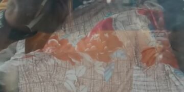 खेरागढ़ क़स्बा में मकान की छत गिरने से 2 बालकों की मौत, एक महिला घायल।