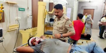 आँवलखेड़ा में बाइक सवार टेंट कर्मी को अज्ञात वाहन मरी टक्कर,