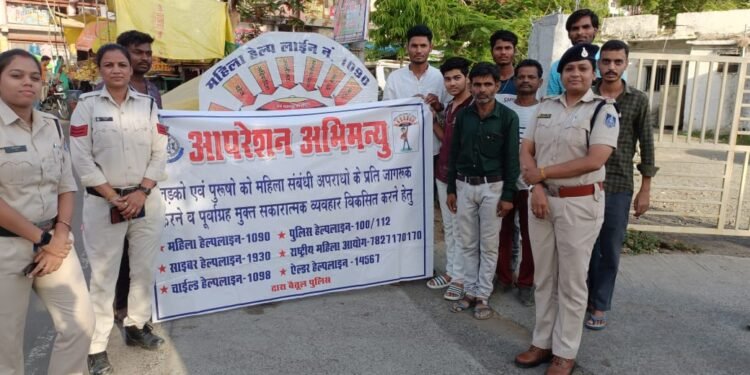 मुलताई पुलिस द्वारा चलाया गया,   अभिमन्यु अभियान के तहत आज थाने में पुलिसकर्मियों सहित आम लोगों ने ली शपथ – नशा, दहेज, रूढ़ीवाद, अश्लीलता का विरोध करने का लिया संकल्प