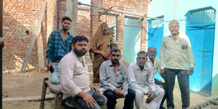 एत्मादपुर के ब्लाक प्रमुख पति बने क्षेत्र पंचायत के लिए भगवान देखिये …