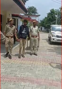 थाना तिकुनिया पुलिस द्वारा 12 ग्राम स्मैक के साथ 01 नफर अभियुक्त को किया गया गिरफ्तार …