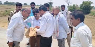 करहल फिर से अपने अस्तित्व में आएगी आव गंगा नदी,एसडीएम ने किया निरीक्षण..