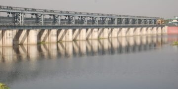 – आगरा में सूखा सर्राटा और पडोस (मथुरा) में जल से भरपूर लौकिक अनुभूतियों का आनंद. हरनाल एस्केप से मिलने वाला 150 क्यूसेक गंगाजल ‘क्रूज तैराने’ को हो रहा इस्तेमाल .