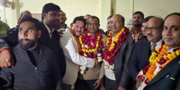 मैनपुरी बार एसोसिएशन चुनावअवधेश यादव अध्यक्ष और विजेंद्र यादव सचिव चुने गए..