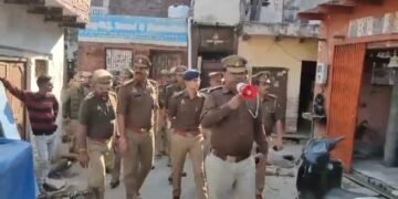 आगरा लाउडस्पीकर से जुआ,सट्टा व अवैध काम करने वालों को पुलिस की चेतावनी…