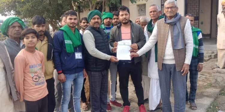 किसानों के विद्युत कनेक्शन काटे जाने पर भाकियू (महात्मा टिकैत) ने जताया रोष,तखरऊ बिजली घर पर सैकड़ों किसानों ने दिया ज्ञापन…