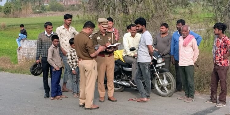 तेज रफ्तार स्विफ्ट डिज़ायर ने बाइक को मारी टक्कर,दो युवक गंभीर घायल..
