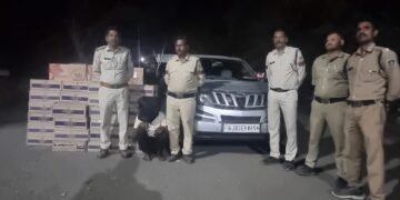 भानपुरा पुलिस के हत्थे चढ़ी एक्सयूवी कार सहित 65 बेटी काउन्टी क्लब व्हिस्की की,, वह पांच पेटी किंग फेशर बियर की कुल कीमती 12 लाख रुपए कि शराब व कार जप्ती कि गईं…