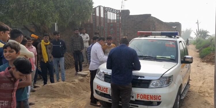 घर को चोरों ने बनाया निशाना,लाखों का सामान समेटा..