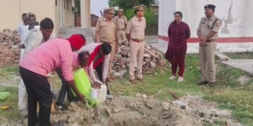 अवैध शराब निस्तारण अभियान के तहत 571 लीटर कच्ची व देशी शराब का किया गया विनिष्टीकरण…