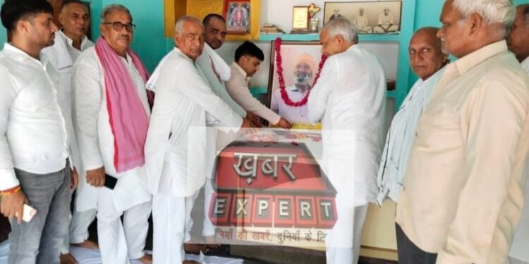 करहल विधायक तेज प्रताप यादव ने राहुल यादव के यहां पहुंचकर व्यक्त की शोक सम्बेदना..