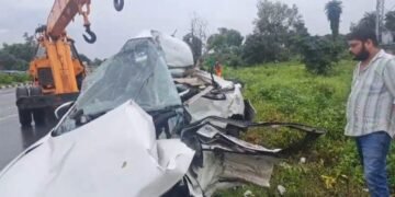 सड़क हादसे में एक ही परिवार के 5 लोगों की मौत,एक घायल…