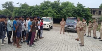 करहल कस्बे में सुप्रभात अभियान के तहत युवाओं से संवाद,कैरियर को लेकर दिए गए सुझाव..