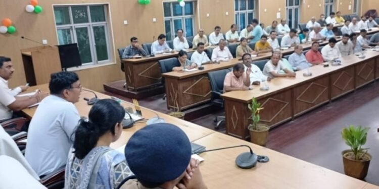 हर घर तिरंगा अभियान को लेकर जिलाधिकारी ने की बैठक,तीन चरणों में होंगी रंगारंग गतिविधियां…