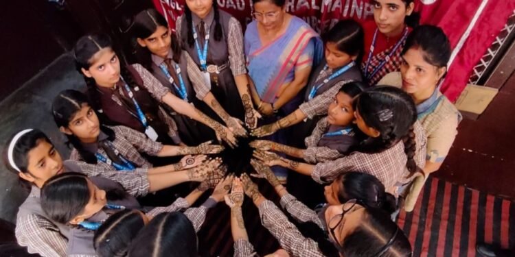 संत विवेकानंद ग्रुप ऑफ स्कूल्स के सीनियर सेकंडरी स्कूल में राखी बनाओं-थाल सजाओ एवं मेहदी रचनाओं प्रतियोगिता बड़े ही हर्षौल्लास के साथ मनाई गई ।…
