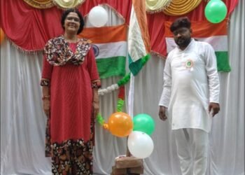 करहल ब्लॉक मे बाल विकास परियोजना कार्यालय में ध्वजारोहण..