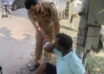 करहल के लाल ने परिवार के उच्च संस्कारों से प्रेरित होकर गाजियाबाद के सीओ अनिल यादव ने इंसानियत की अनूठी मिसाल पेश की…