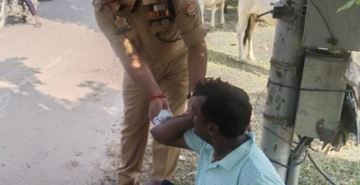 करहल के लाल ने परिवार के उच्च संस्कारों से प्रेरित होकर गाजियाबाद के सीओ अनिल यादव ने इंसानियत की अनूठी मिसाल पेश की…