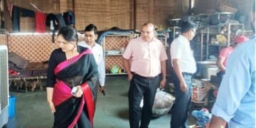 जनपद में दीपावली त्यौहार के दृष्टिगत मुख्य खाद्य सुरक्षा अधिकारी ए.के.पाठक के नेतृत्व में मिलावटी खाद्य पदार्थों के विरुद्ध अभियान…