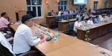 मैनपुरी फसल अवशेष जलाने से मिट्टी की सेहत खराब होने के साथ ही पर्यावरण प्रदूषण पर भी पड़ता है विपरीत असर- अंजनी कुमार…..