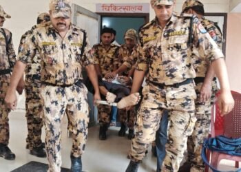 आगरा फैमिली कोर्ट में बड़ी घटना।