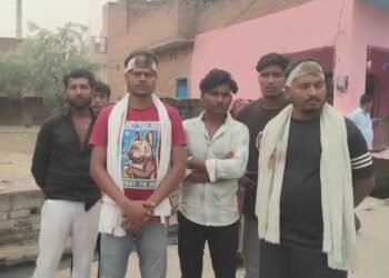 करहल कोल्ड्रिंक लेकर घर जा रहे युवक पर आरोपियों ने किया हमला,पीड़ित की तहरीर के आधार पर पुलिस ने 21 नामजद और अज्ञात पर केस किया दर्ज…,