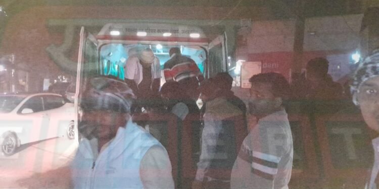 करहल में दो बाइकों की आमने-सामने टक्कर,दो युवक गंभीर रूप से घायल!