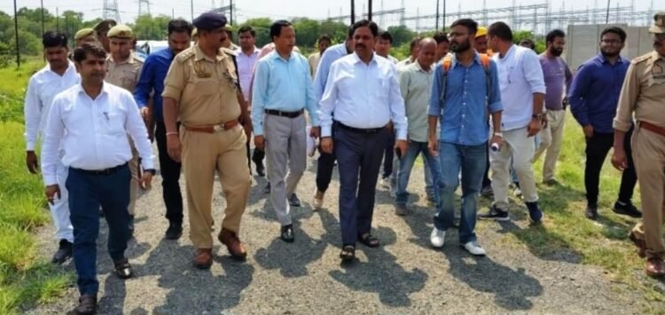 मैनपुरी-भोगांव में ‘मिशन समाधान’ DM इंद्रमणि त्रिपाठी का अल्टीमेटम,बोले-3 दिन में NOC दो,बिजली-सुरक्षा सुधार धरातल पर दिखाओ।