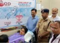 मैनपुरी-DM-SP ने जिला अस्पताल में शिविर शुरू किया,26 बार रक्तदान करने वाले मानवेन्द्र सहित दर्जनों रक्तदाता सम्मानित ।
