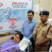 मैनपुरी-DM-SP ने जिला अस्पताल में शिविर शुरू किया,26 बार रक्तदान करने वाले मानवेन्द्र सहित दर्जनों रक्तदाता सम्मानित ।
